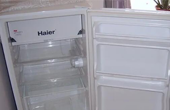 海尔冰箱温度怎么调节，2种调节方式(机械式根据不同季节调节)
