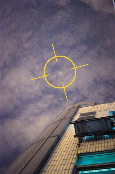 （图）UFO射灯流星？昨晚株洲夜空惊现神秘飞行物