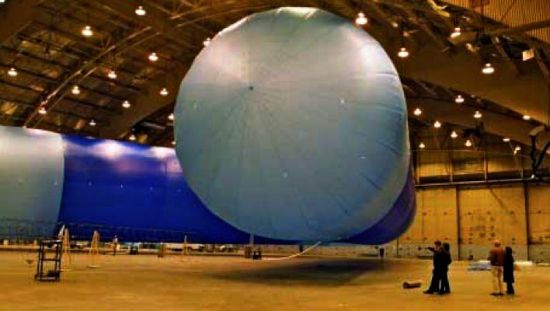最重要的一点是，这种基于气球的运输系统更安全、更可靠。