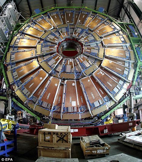 大型强子对撞机的反物质实验发现预示着一个新物理学时代的到来