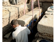 埃及发现“失踪法老”墓地 存在神秘石刻符