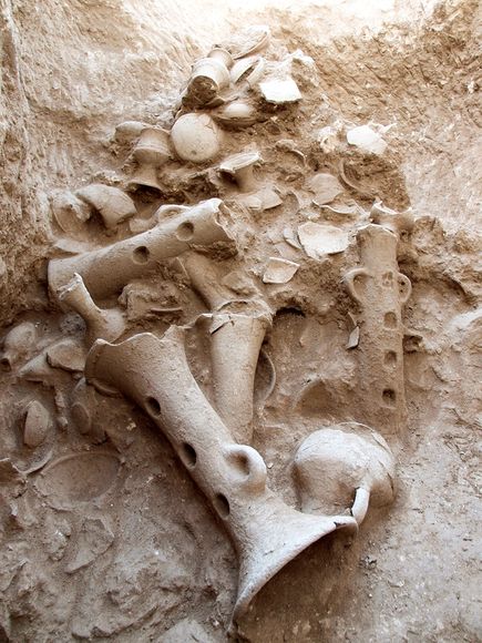 以色列现3500年前异教徒遗物：人面杯男女莫辨