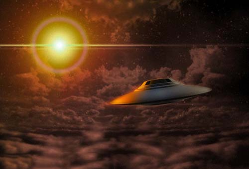UFO研究者认为这是外星人在地球上活动的证据。或许它们的飞船丢失了一个螺丝钉，并保留到了现在。