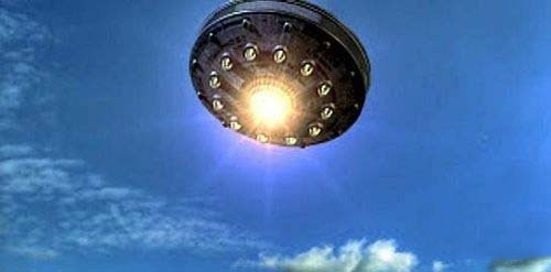外星人UFO还是虫洞入口？美上空惊现神秘光球