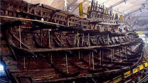 世界六大沉船 泰坦尼克号是世界上最著名的沉船事故