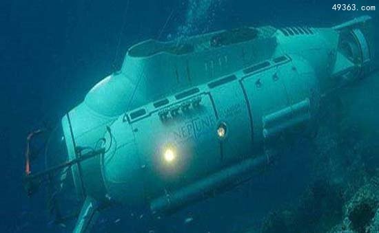 水下巨人体长高达3米 苏联潜水员发现水下人类